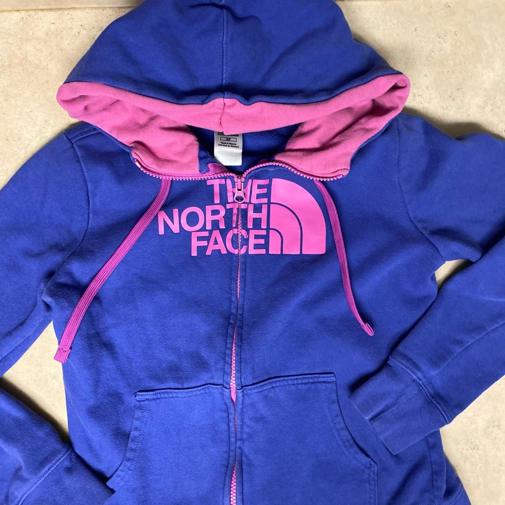 Deep Purple and pink The North Face zip-up hoodie #TheNorthFace